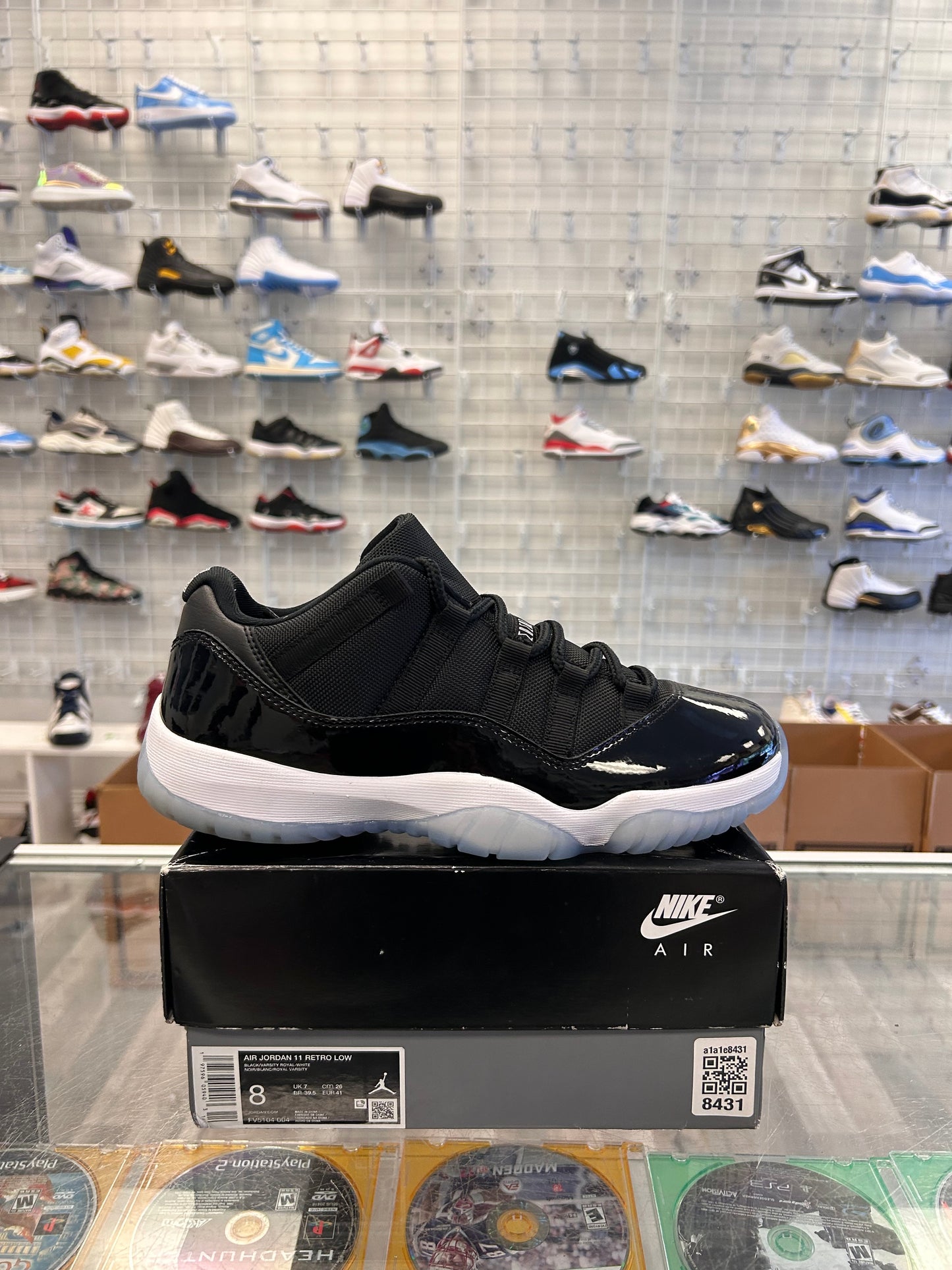Space Jam 11s Low Size 8