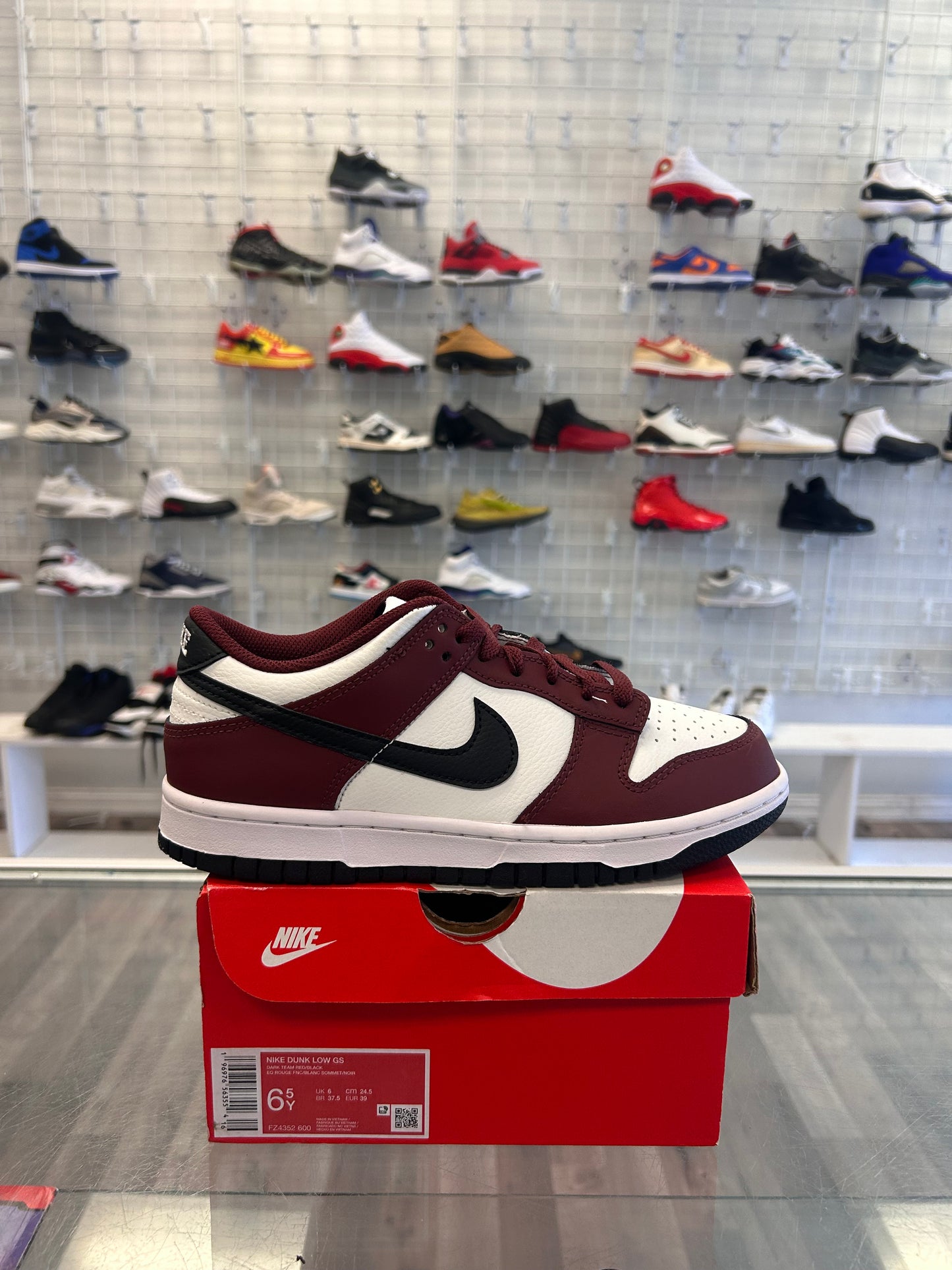 Dunk Low Dark Team Red Size 6.5y
