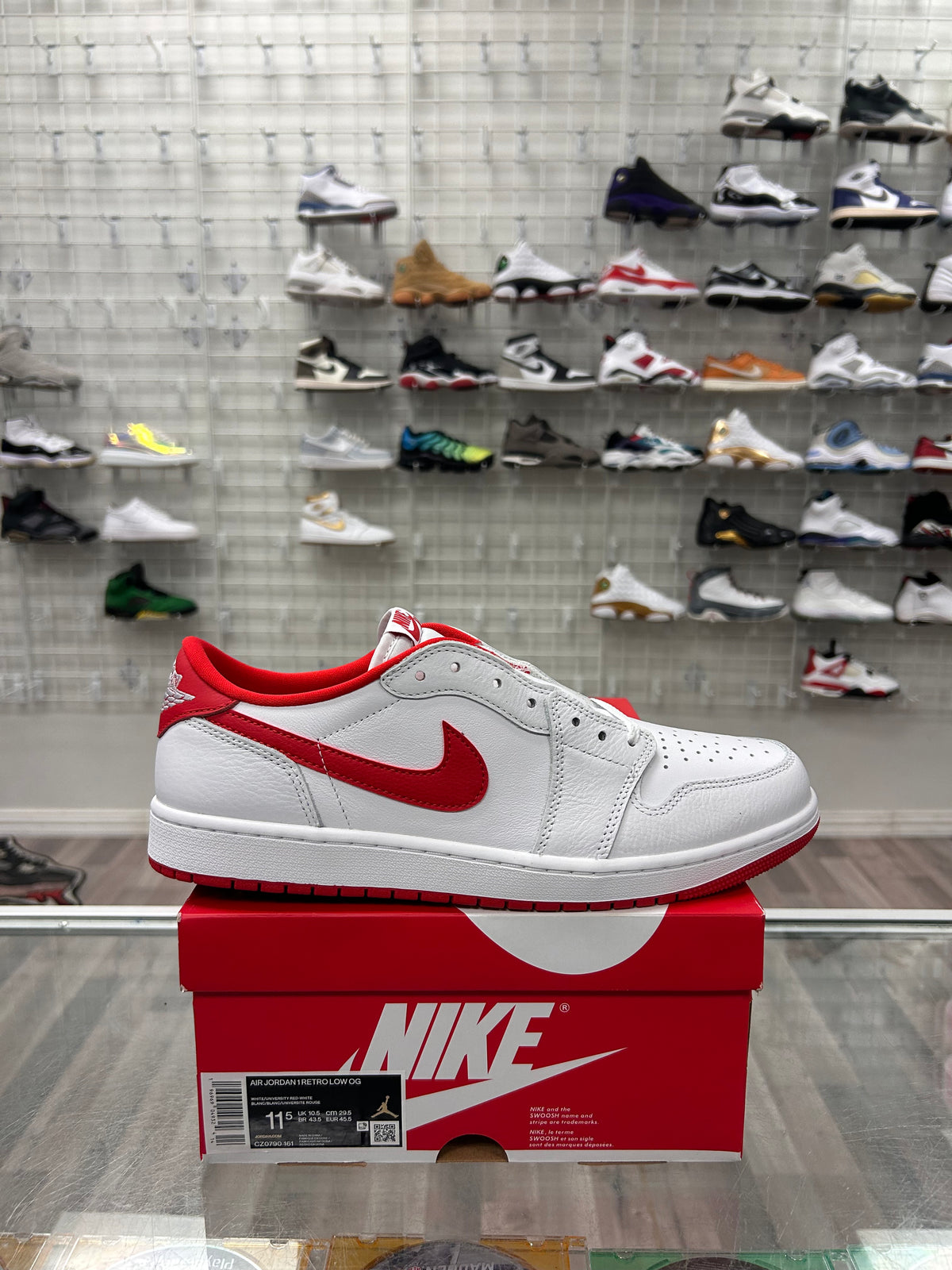 University Red 1s Low Size 11.5