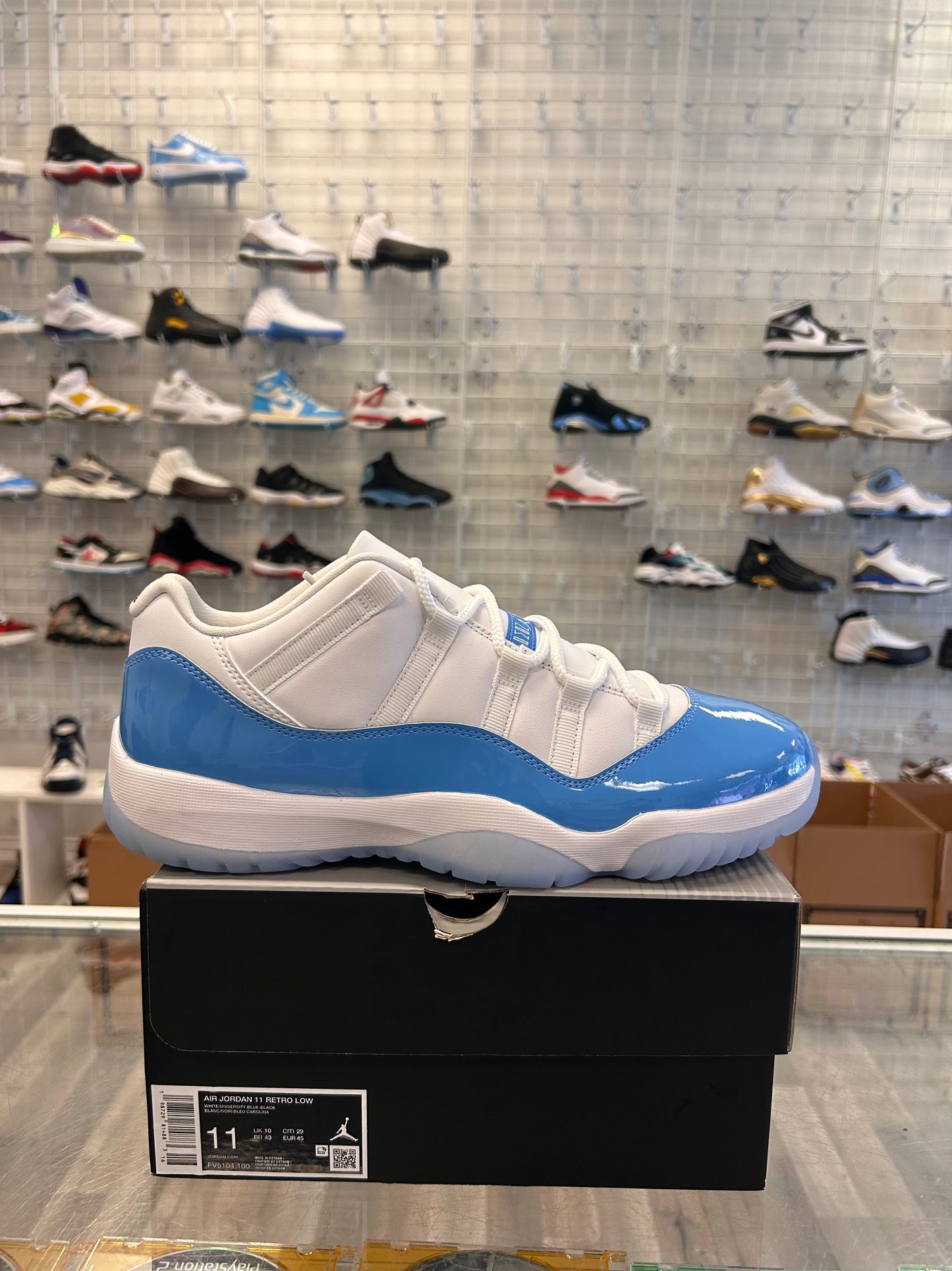 Unc 11s Low Size 11