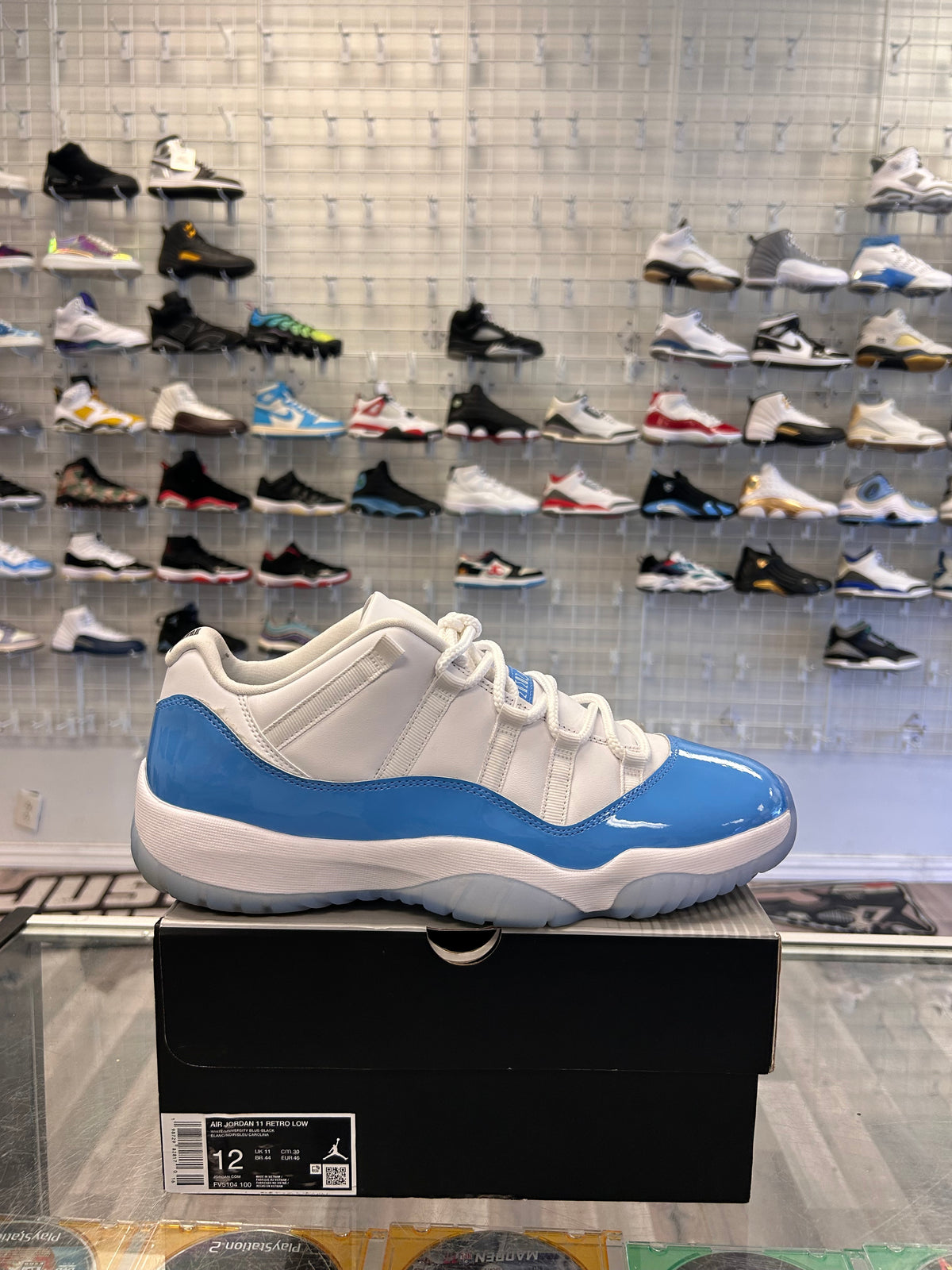 Unc 11s Low Size 12