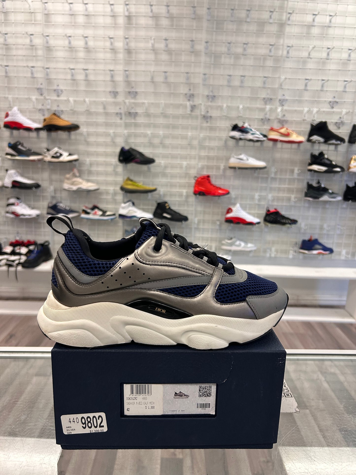 Dior B22 Size 42