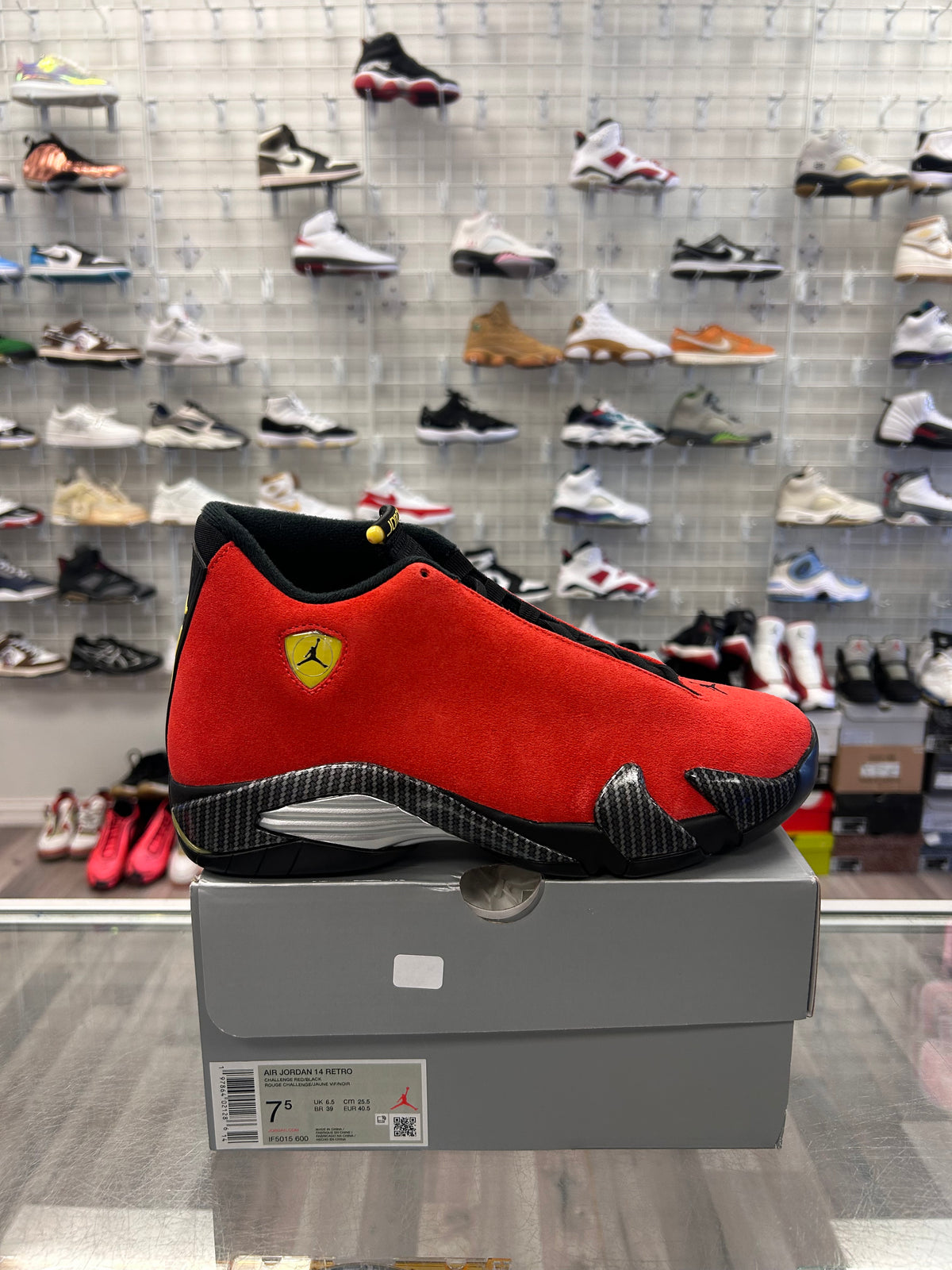 Ferrari 14s Size 7.5