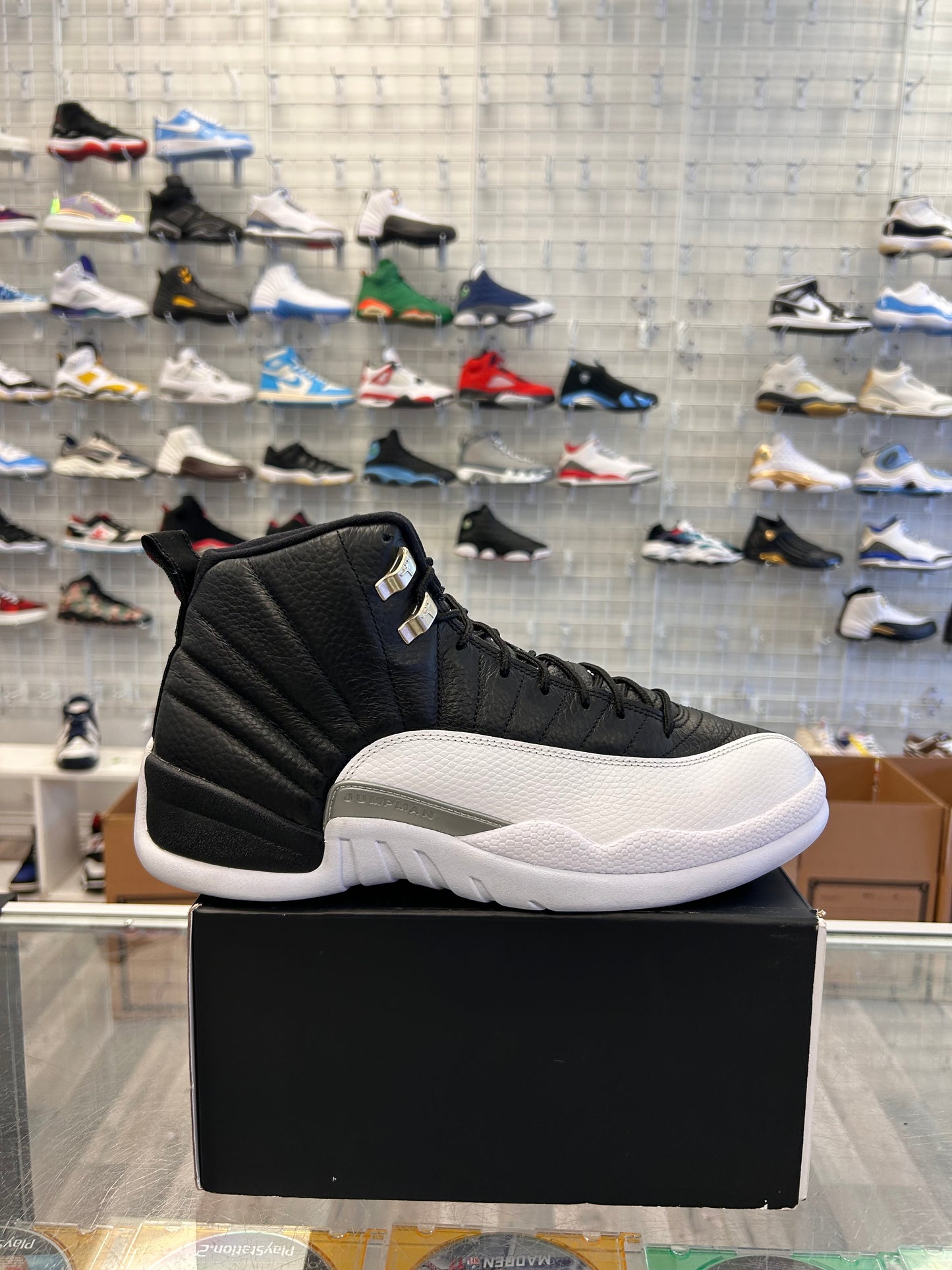 Playoff 12s Size 11