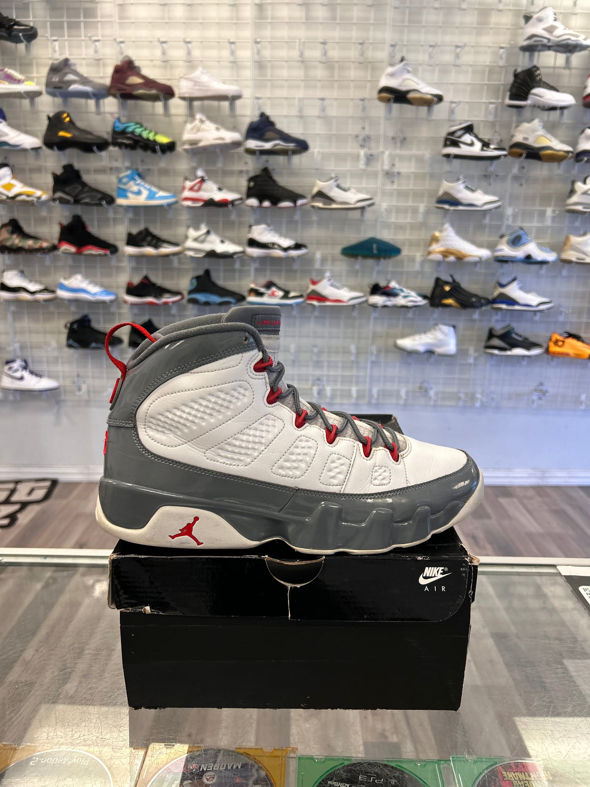 Fire Red 9s Size 11
