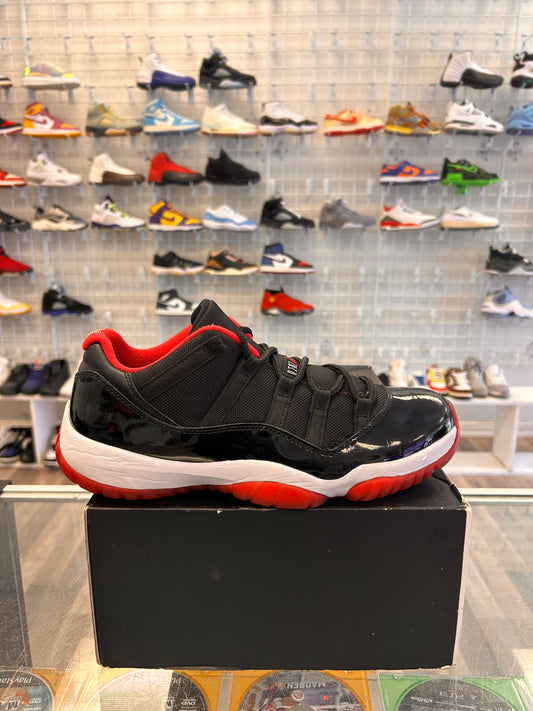 Bred 11s Low Size 9.5