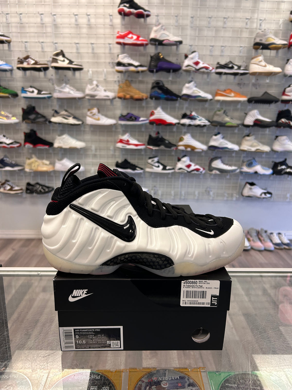 Pearl Foamposites Size 9