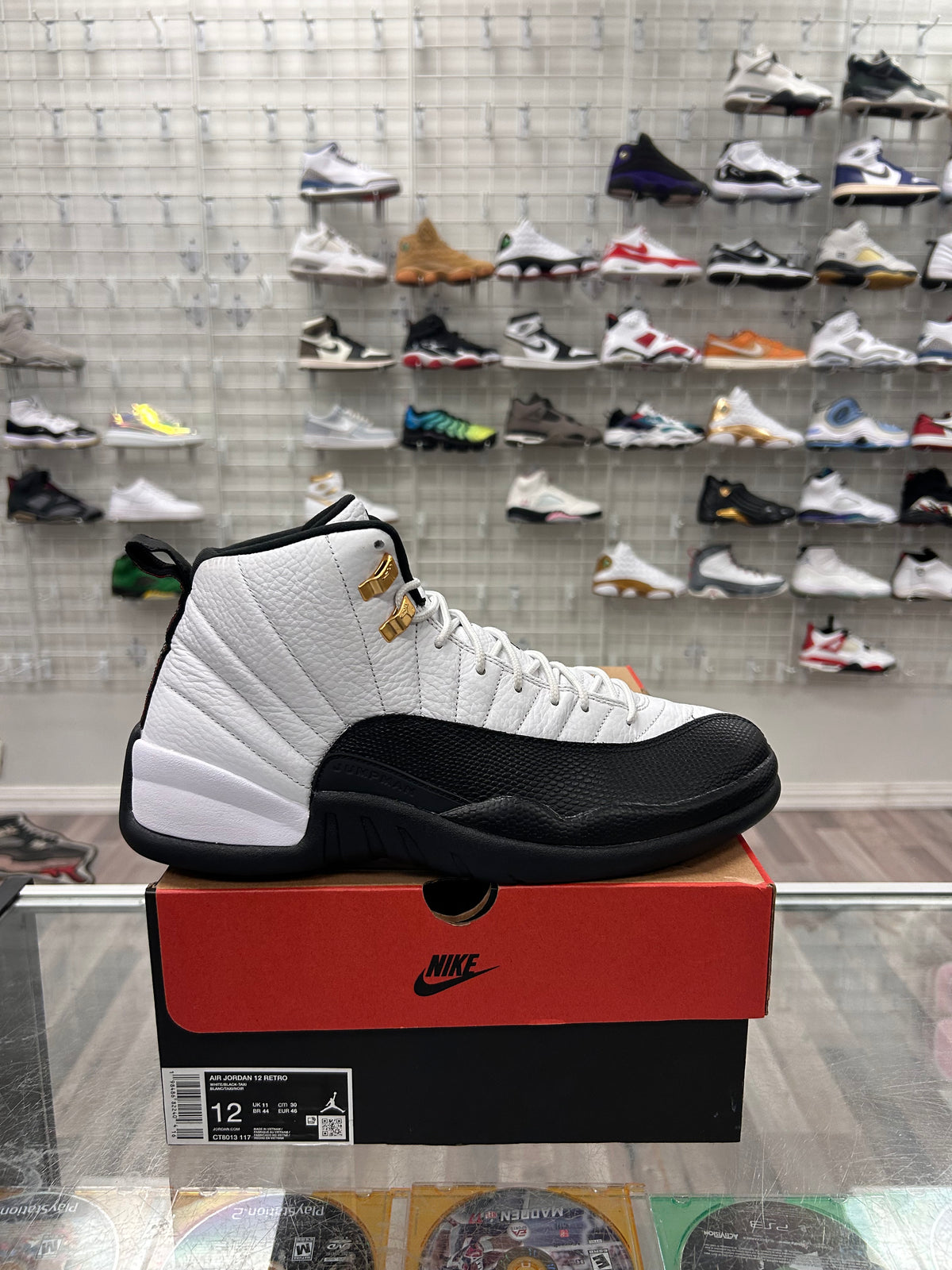 Taxi 12s Size 12