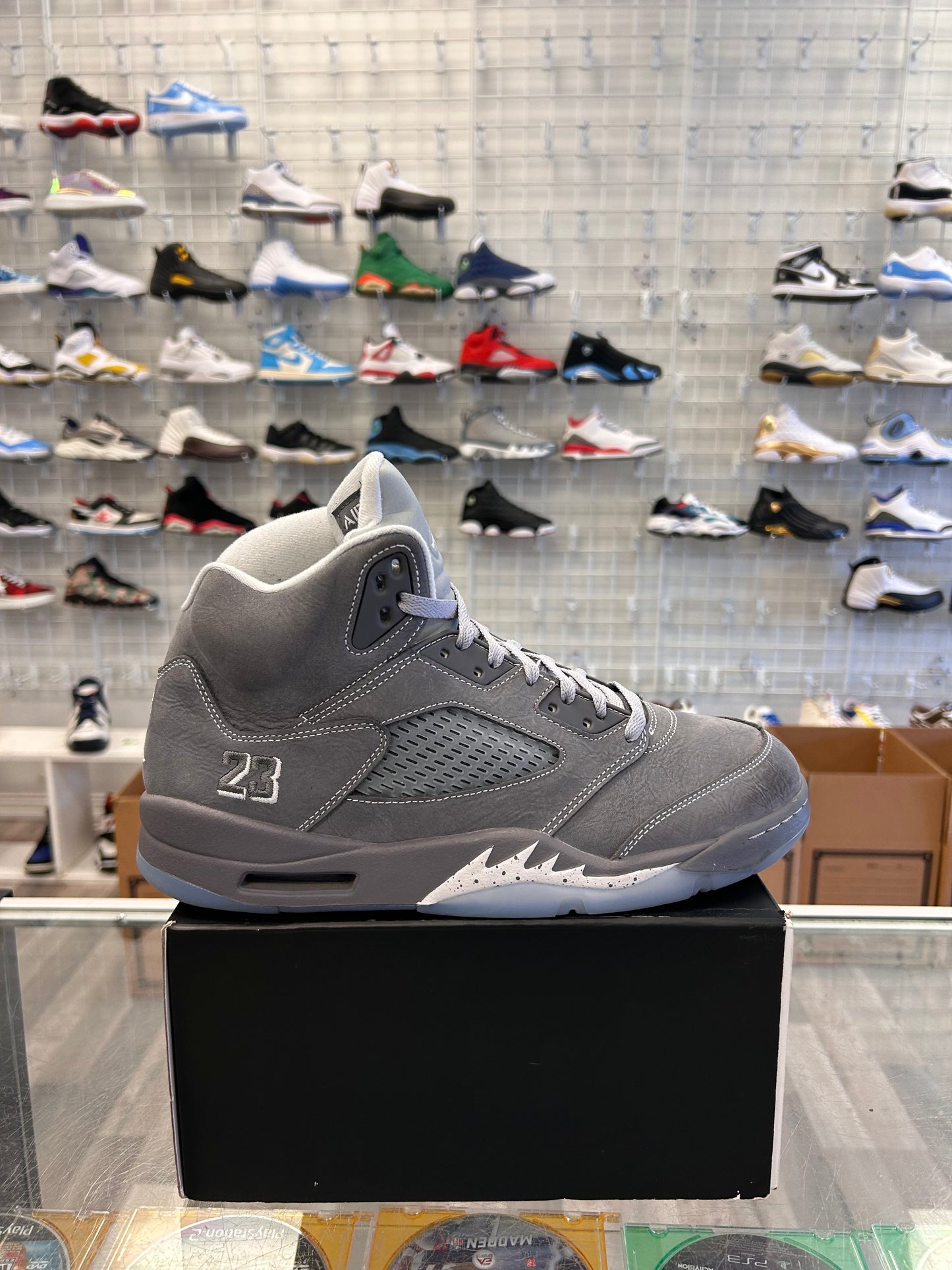 Wolf Grey 5s Size 11